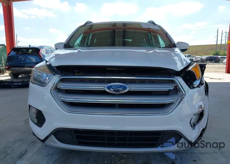 2018 Ford Escape Se z USA, uszkodzony, nr VIN 1FMCU9GD7JUB50613